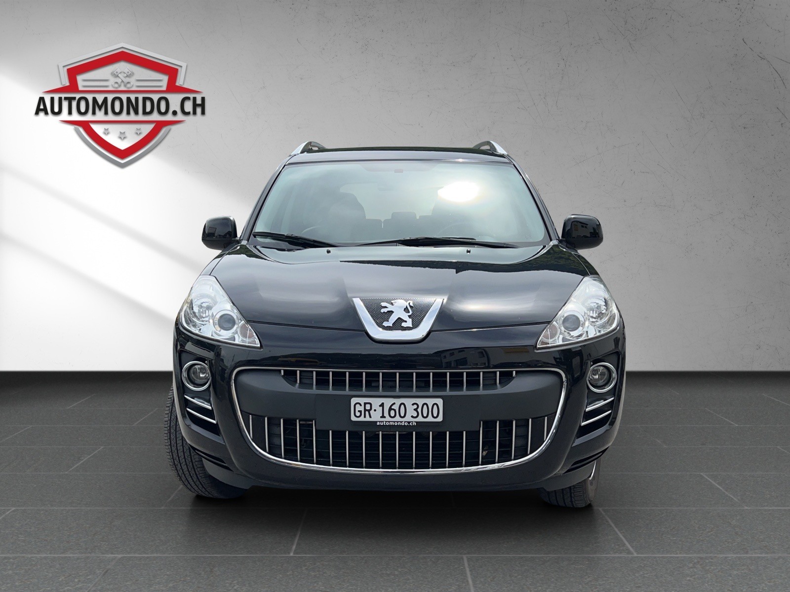 PEUGEOT 4007 2.2 HDi Confort-image-2