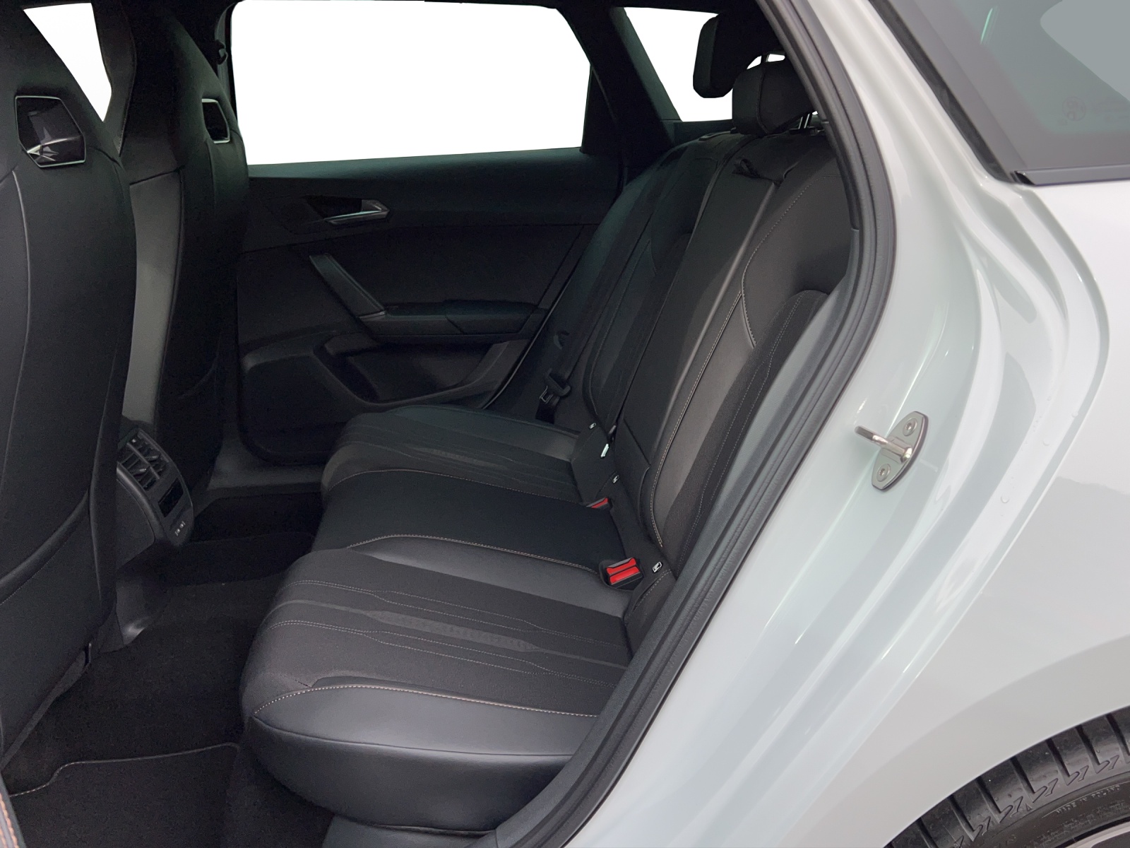 CUPRA Leon ST 1.4 eHybrid Inicio DSG-image-5
