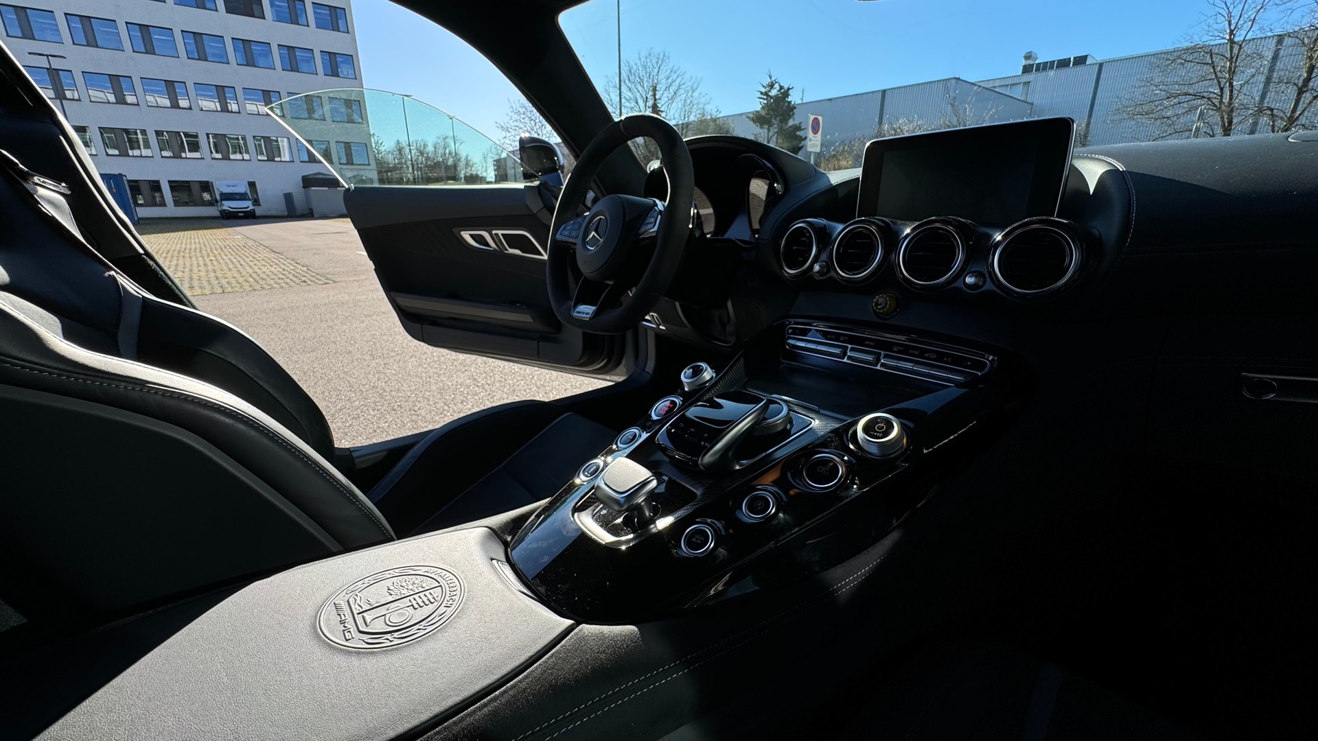 MERCEDES-BENZ AMG GT R Speedshift DCT-image-6
