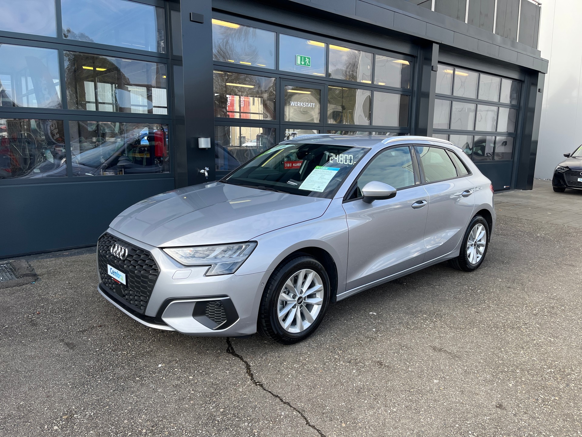 AUDI A3 Sportback 35 TFSI Attraction S-tronic-image-1