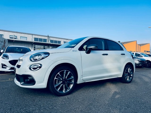 FIAT 500X 1.5 Hybrid Soft Top Sport DCT-image-2