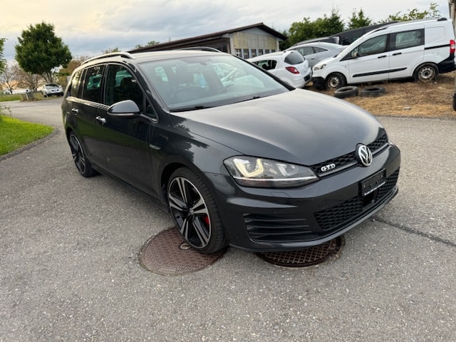 VW Golf Variant 2.0 TDI GTD DSG-image-2