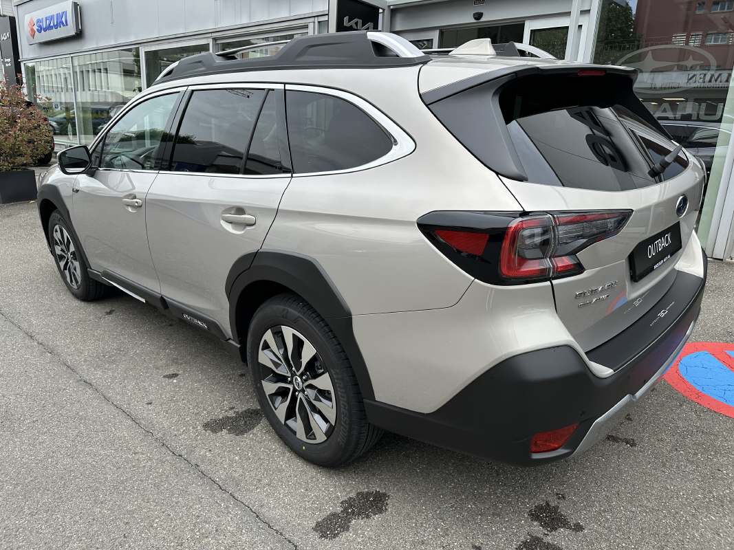 SUBARU Outback 2.5i Luxury 30th Anniversary Edition-image-4
