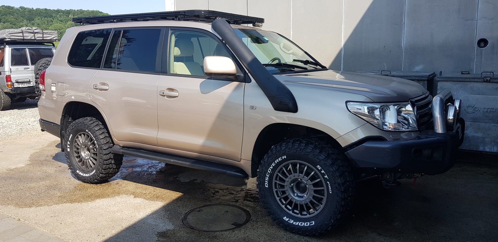 TOYOTA Land Cruiser V8 4.5 D-4D Linea Luna-image-1