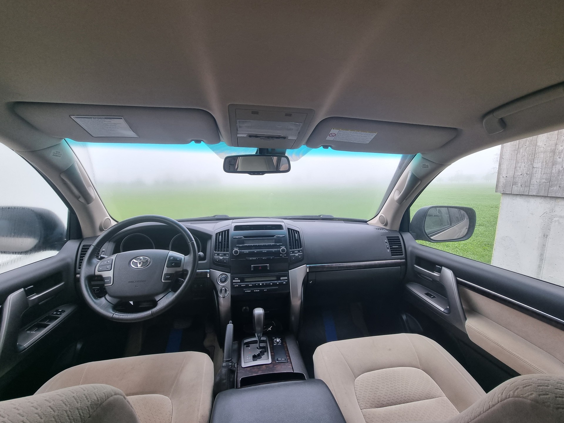 TOYOTA Land Cruiser V8 4.5 D-4D Linea Luna-image-4