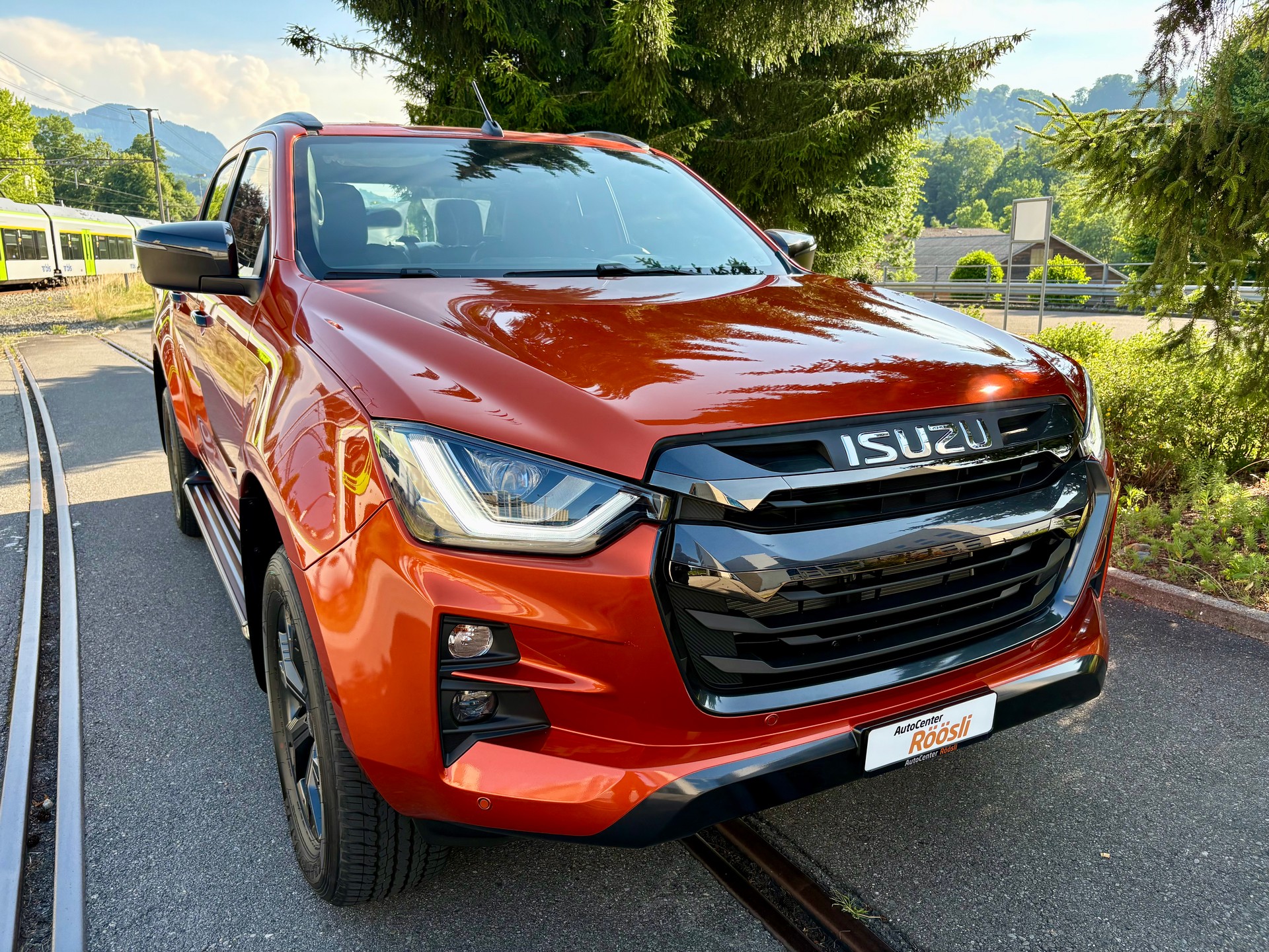 ISUZU D-MAX 1.9 CrewCab N60FF 4x4 AT-image-2
