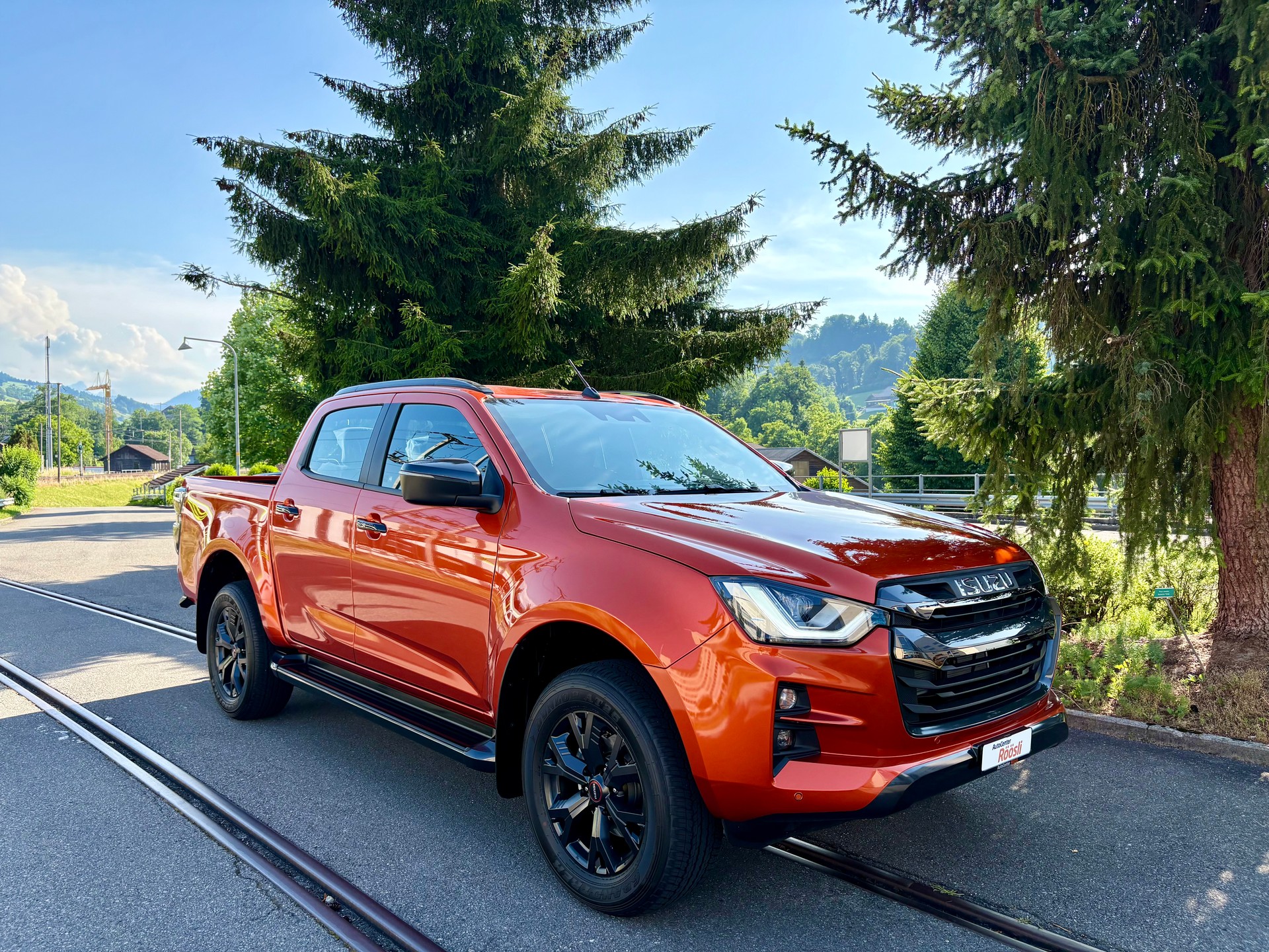 ISUZU D-MAX 1.9 CrewCab N60FF 4x4 AT-image-3
