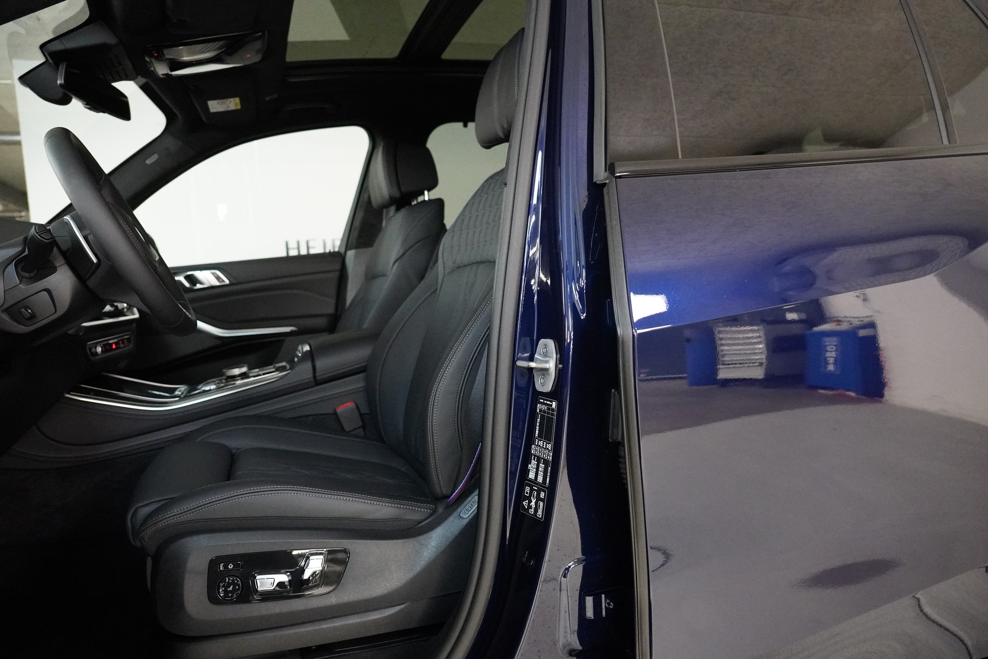 BMW X5 xDrive 48V 40d M Sport Pro Steptronic-image-10
