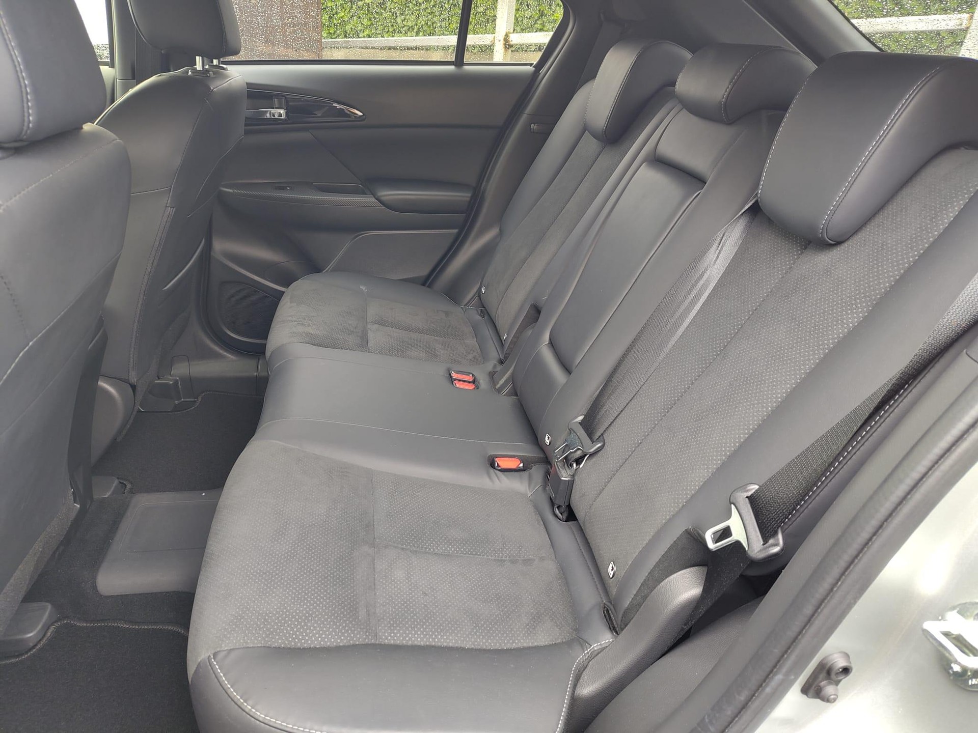 MITSUBISHI Eclipse Cross 2.4 PHEV Style Business 4x4-image-4