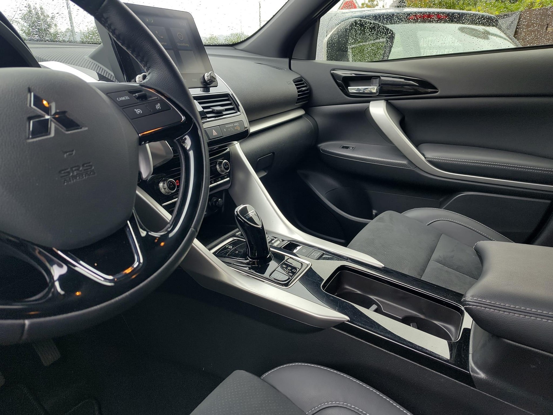 MITSUBISHI Eclipse Cross 2.4 PHEV Style Business 4x4-image-5