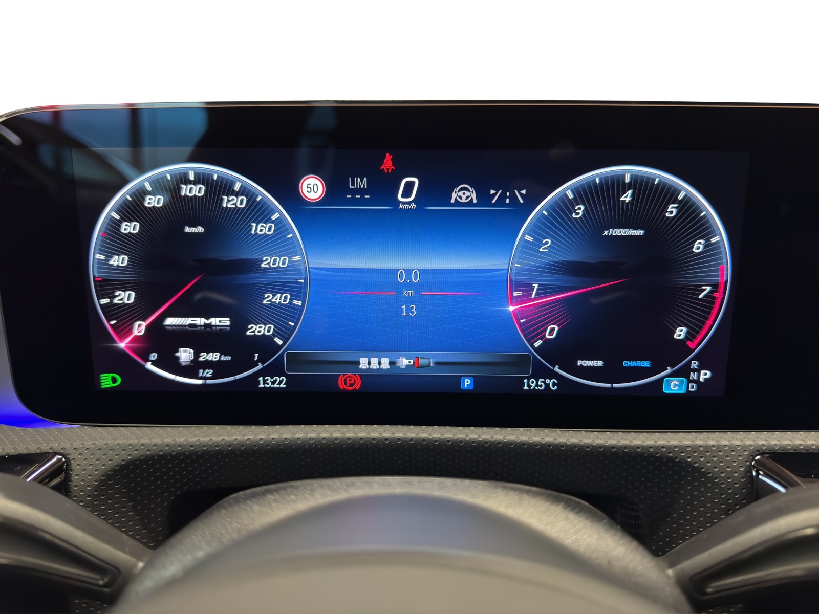 MERCEDES-BENZ A AMG 35 4Matic 8G-DCT-image-11