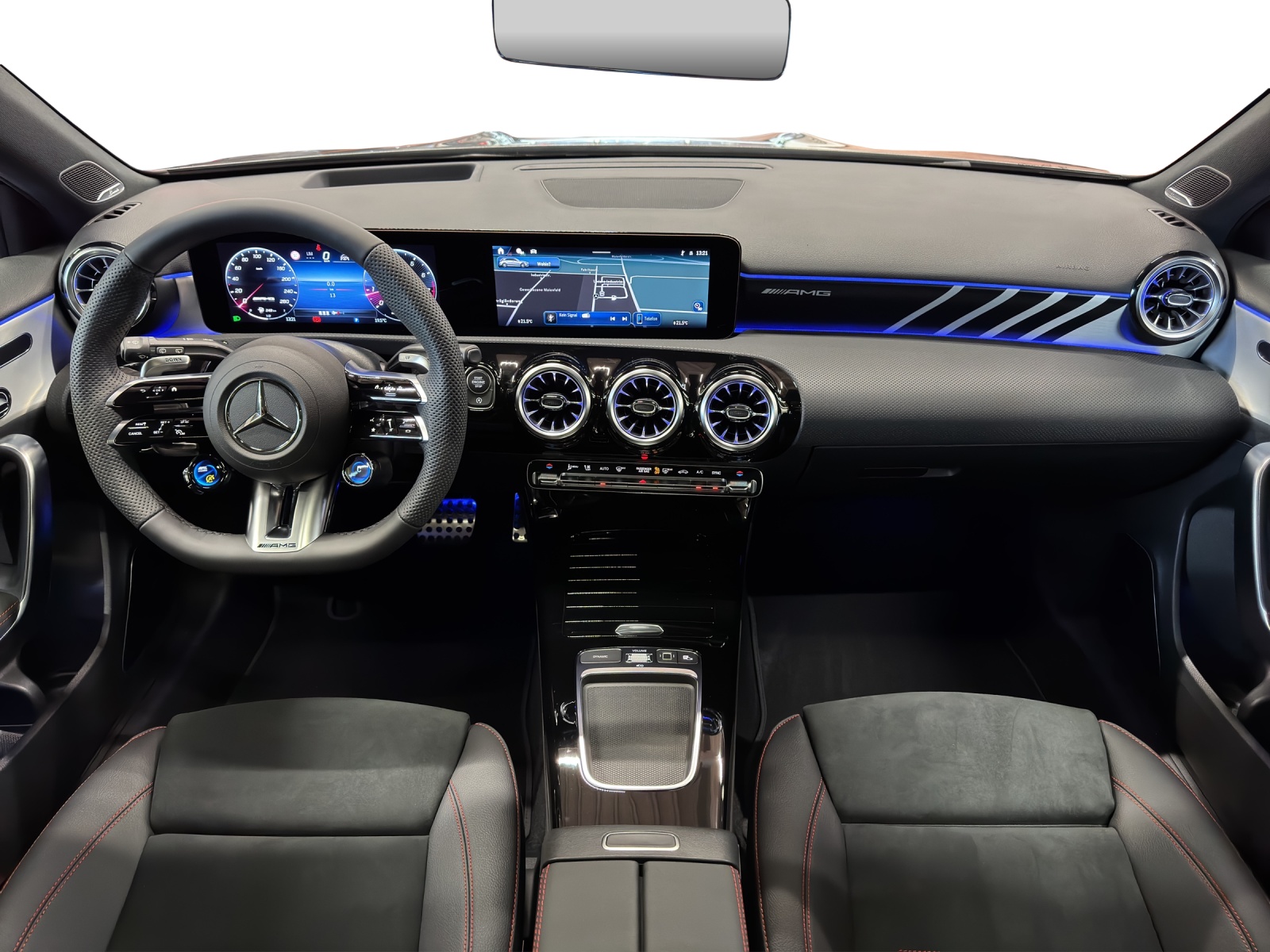 MERCEDES-BENZ A AMG 35 4Matic 8G-DCT-image-9
