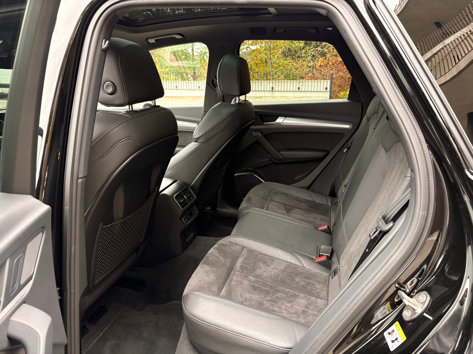 AUDI Q5 2.0 TFSI sport quattro S-tronic-image-5