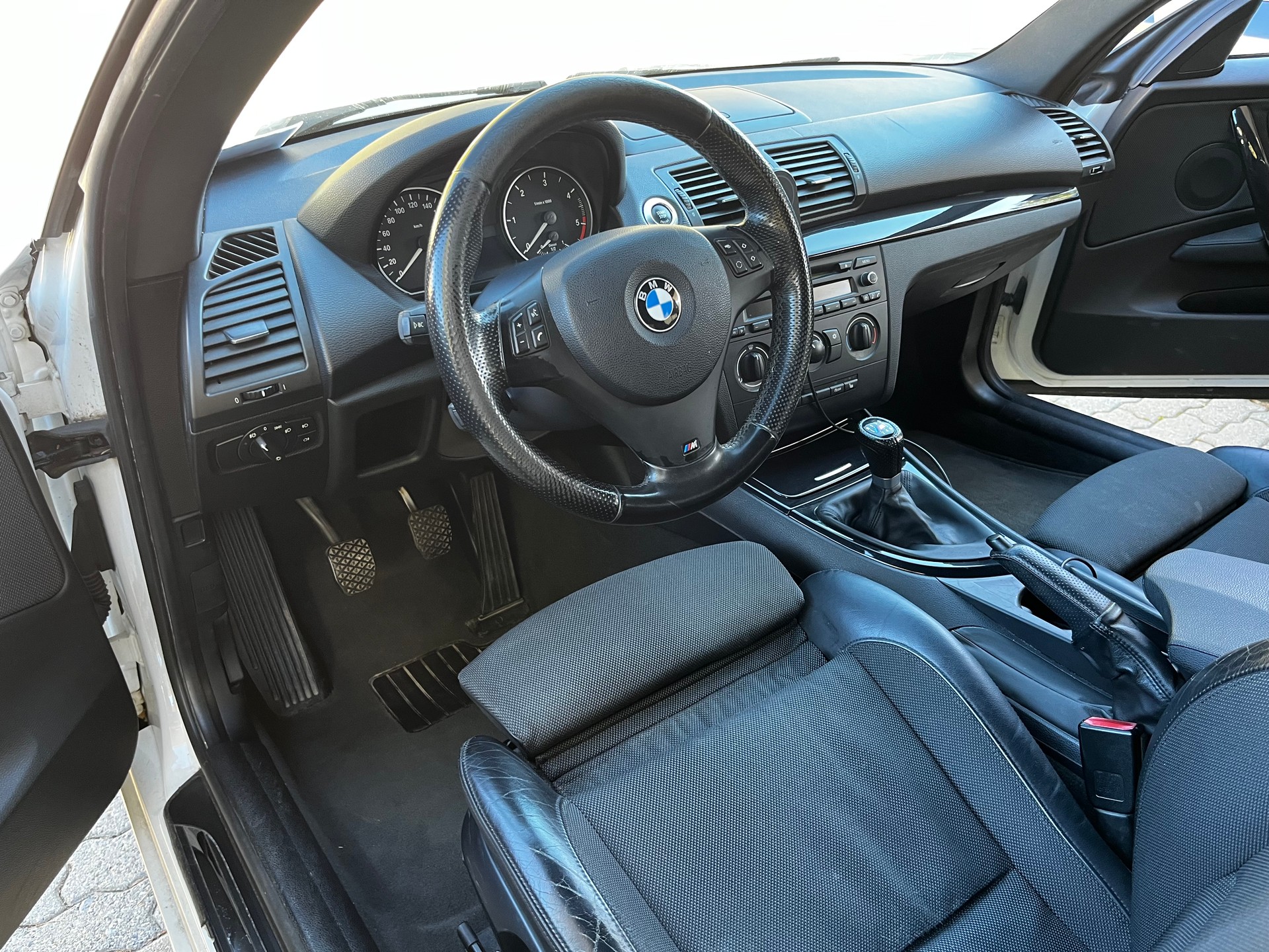 BMW 118d-image-4