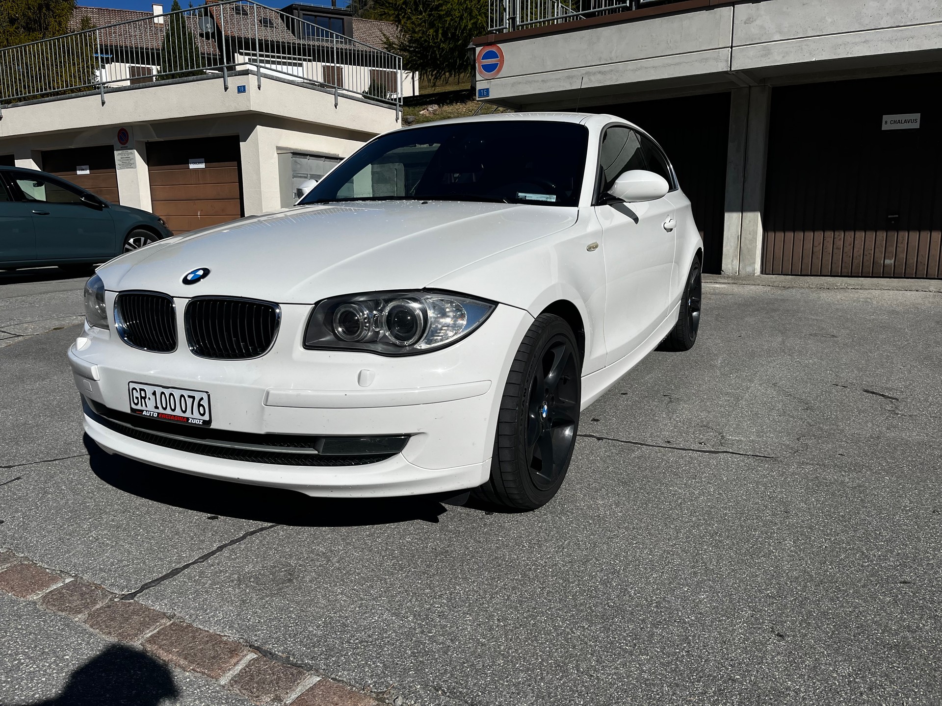 BMW 118d-image-0