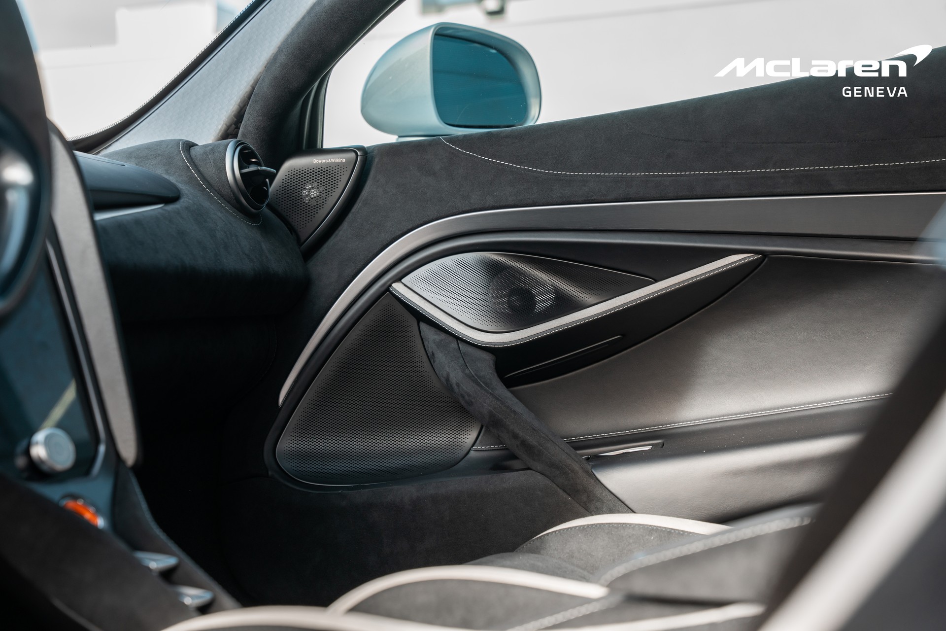 McLAREN 750S Spider Elite Paint-image-7