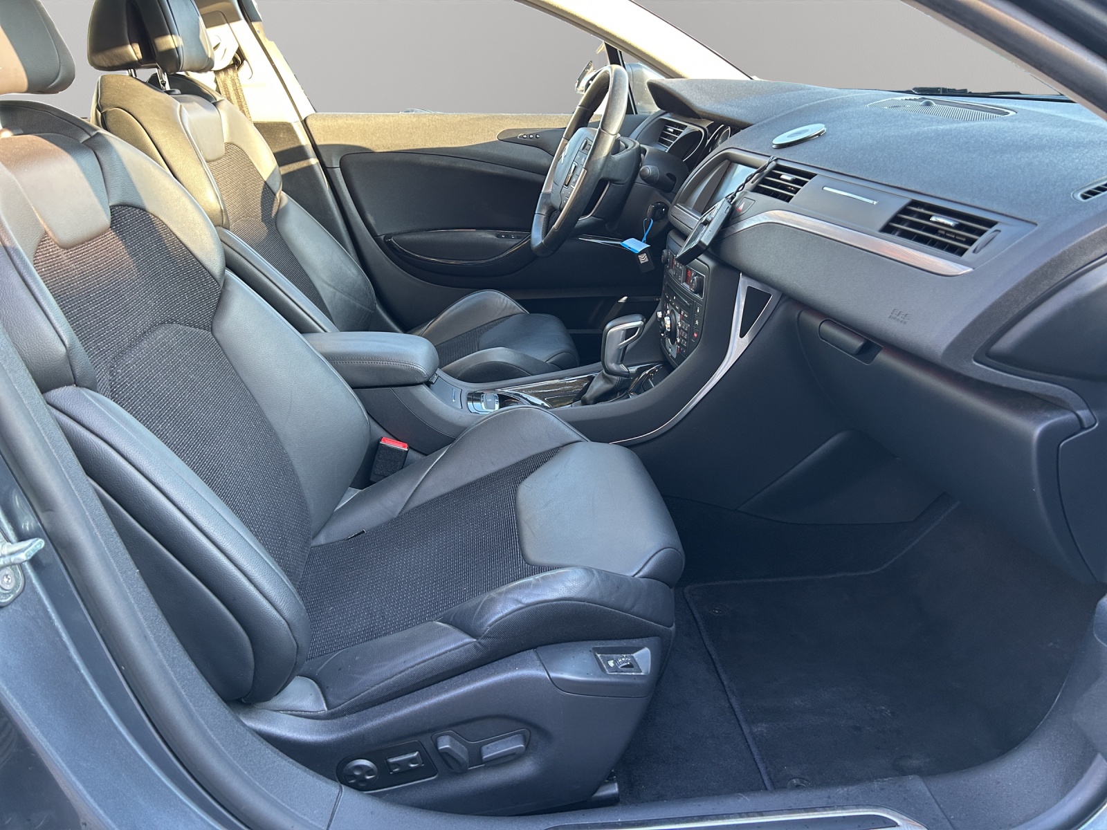 CITROEN C5 Berline 2.0i Dynamique+ Automatic-image-9