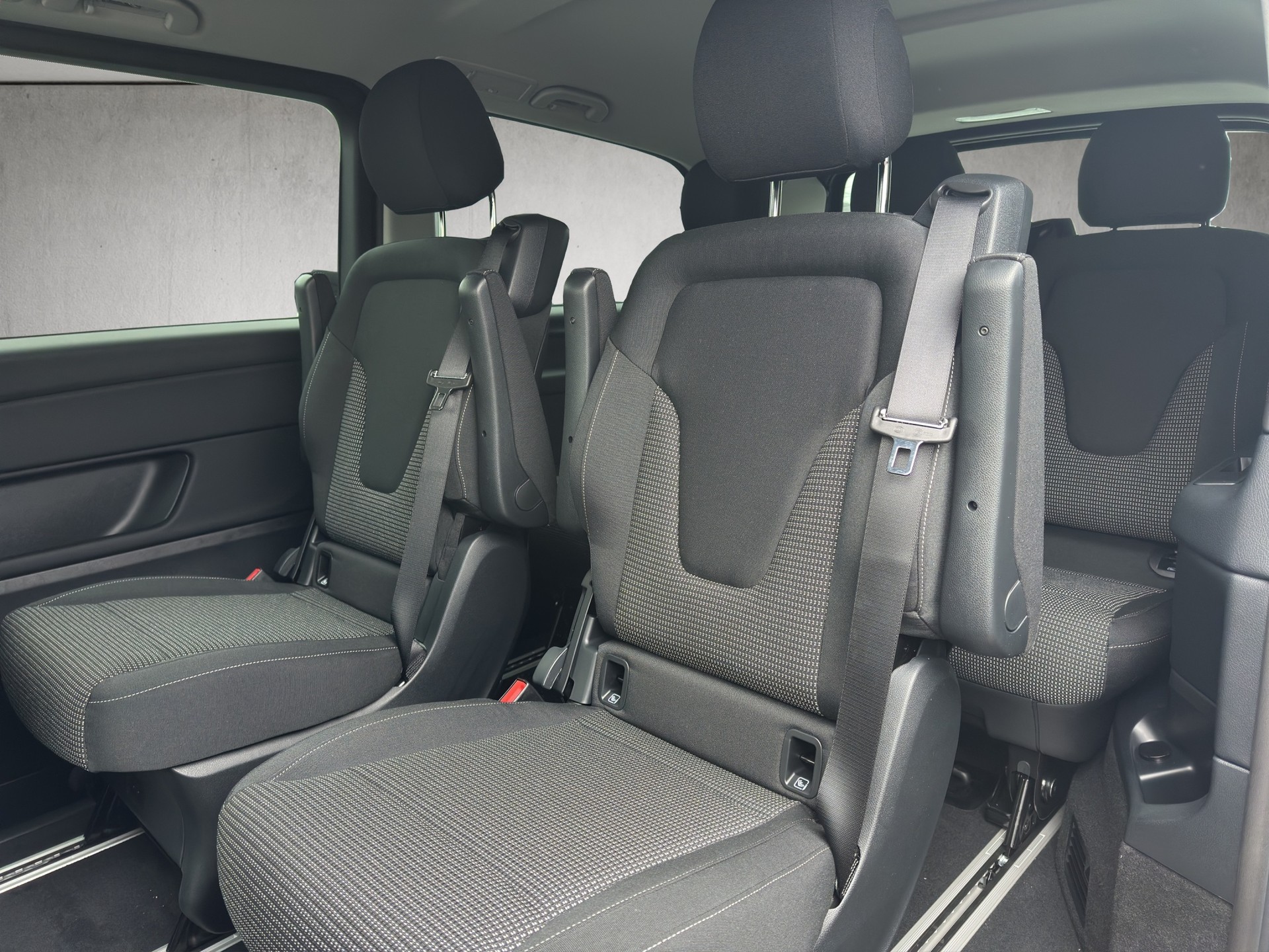 MERCEDES-BENZ V 250 d lang Style 9G-Tronic-image-7