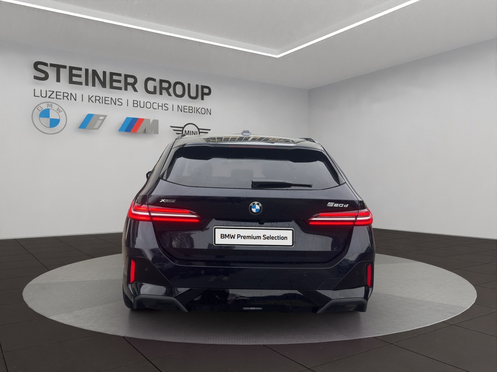 BMW 520d xDrive 48V Touring M Sport Steptronic-image-5
