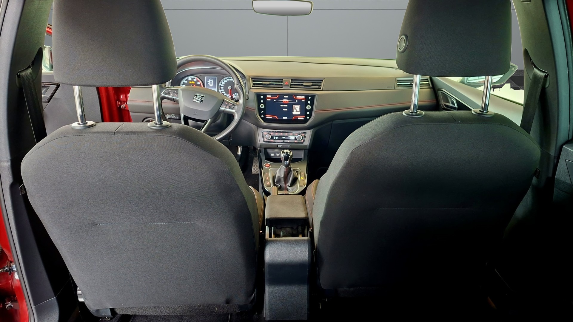 SEAT Arona 1.5 TSI Evo FR-image-8