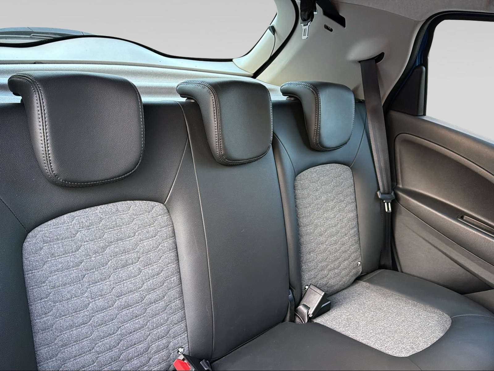 RENAULT Zoe R135 Intens (Batterie-Miete)-image-9