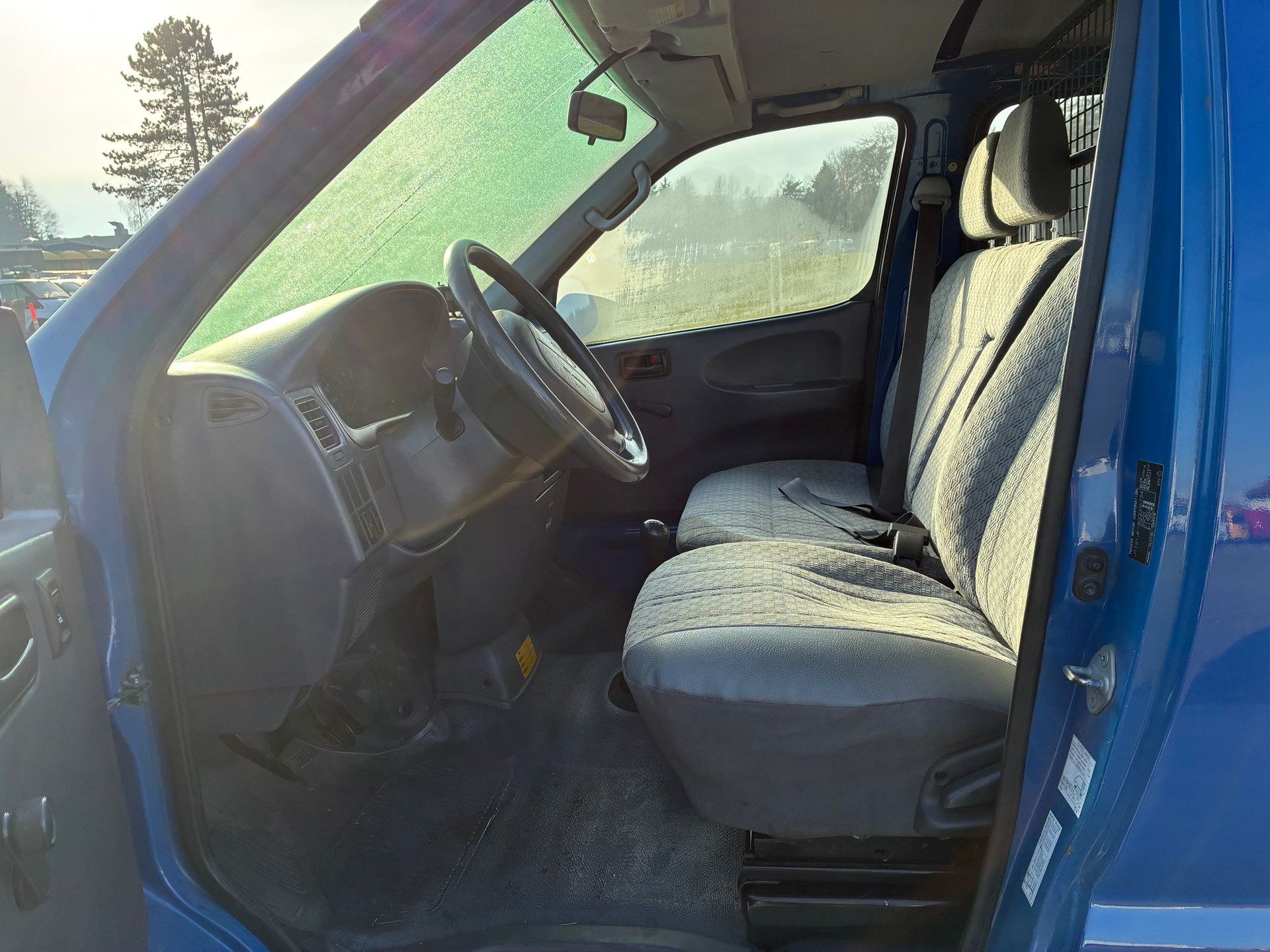 TOYOTA Hiace D-4D 4WD Kombi-image-4