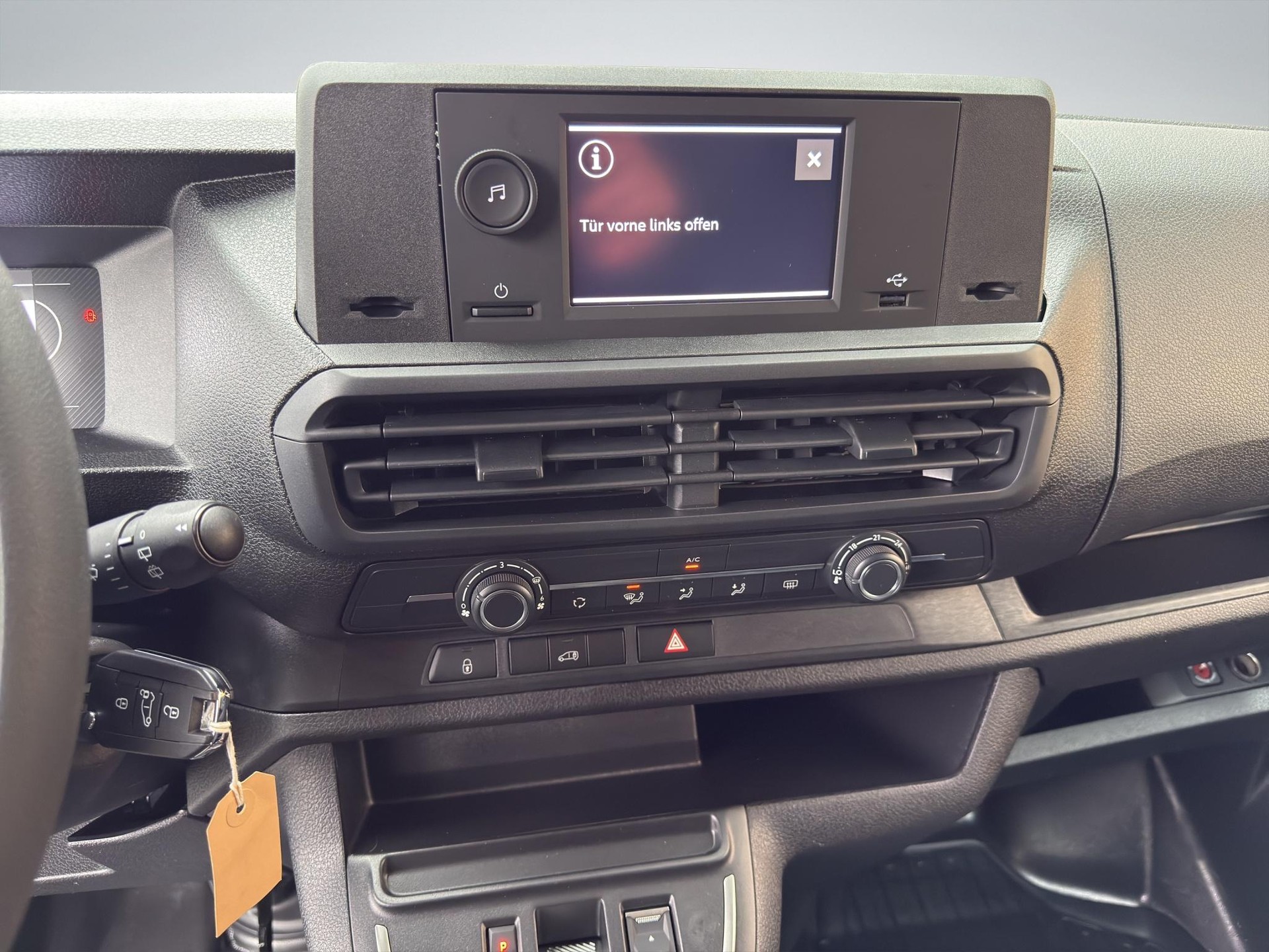 TOYOTA PROACE Van L1 75KWh Active-image-12