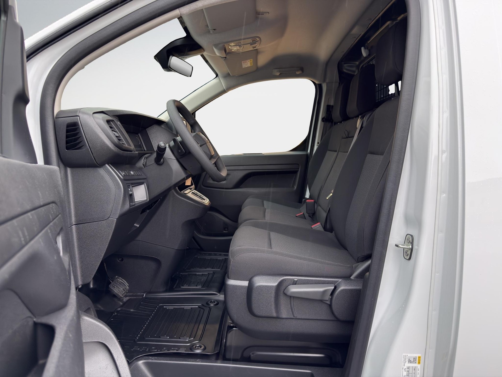 TOYOTA PROACE Van L1 75KWh Active-image-8