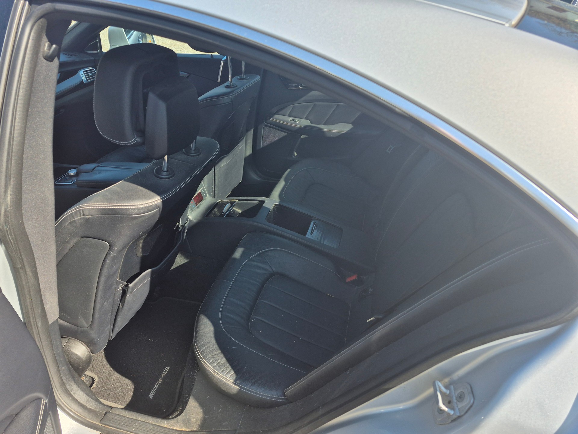 MERCEDES-BENZ CLS 350 CDI Executive 4Matic 7G-Tronic-image-7