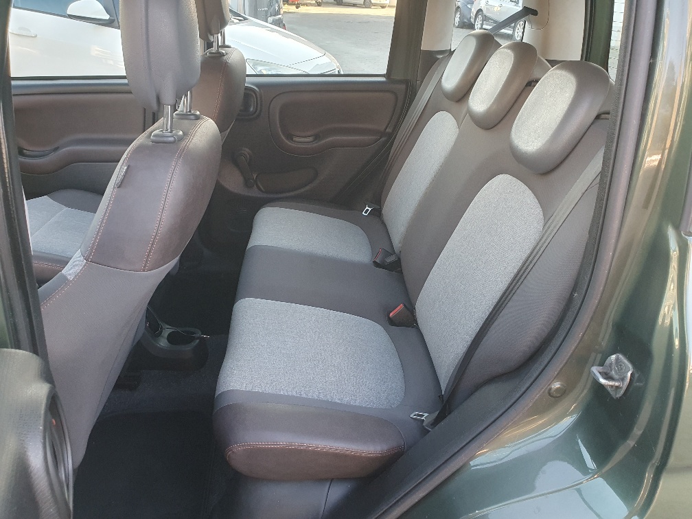 FIAT Panda 1.3 MJ Cross 4x4-image-12