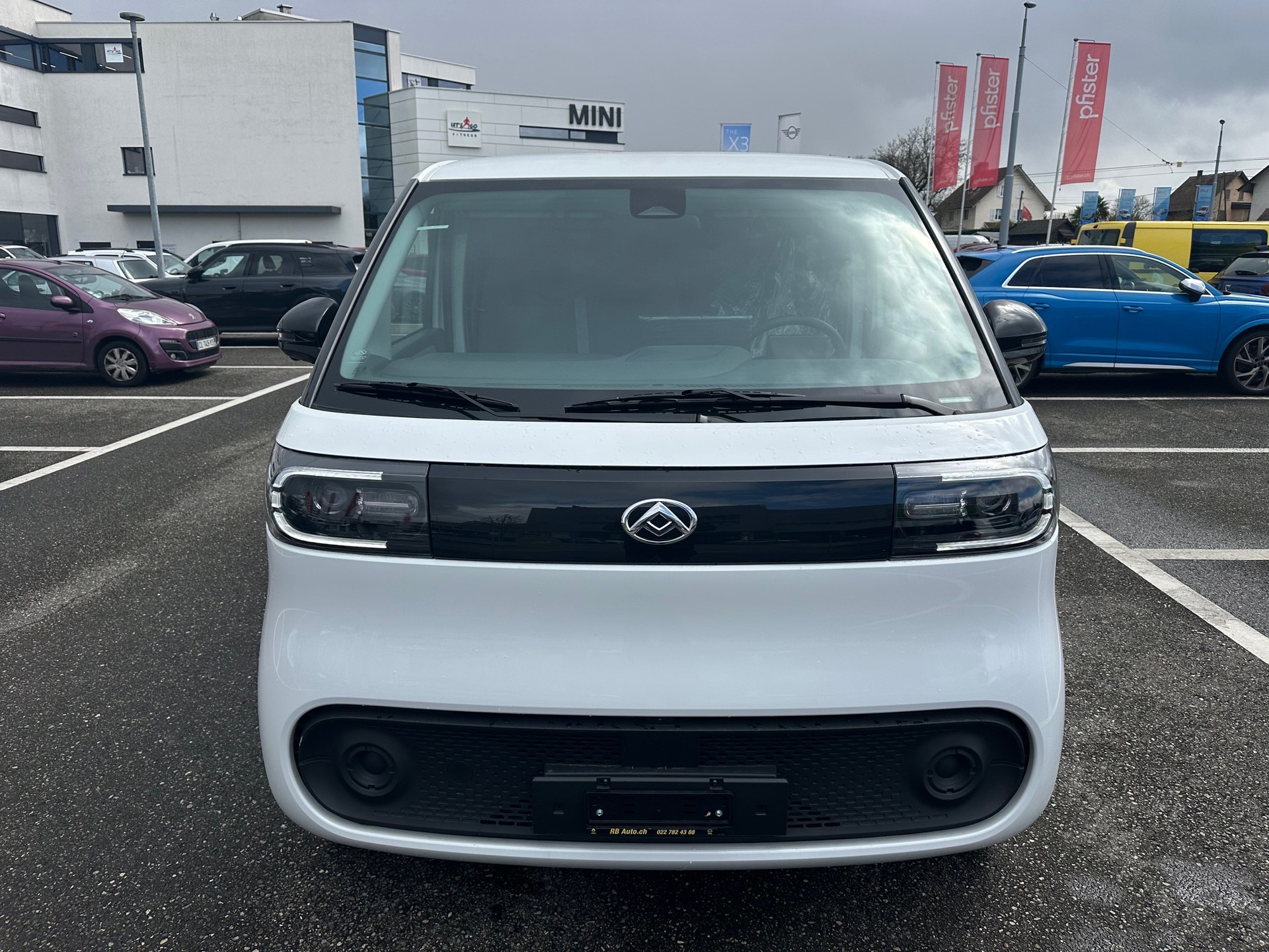 MAXUS eDeliver 5 L1 64kWh