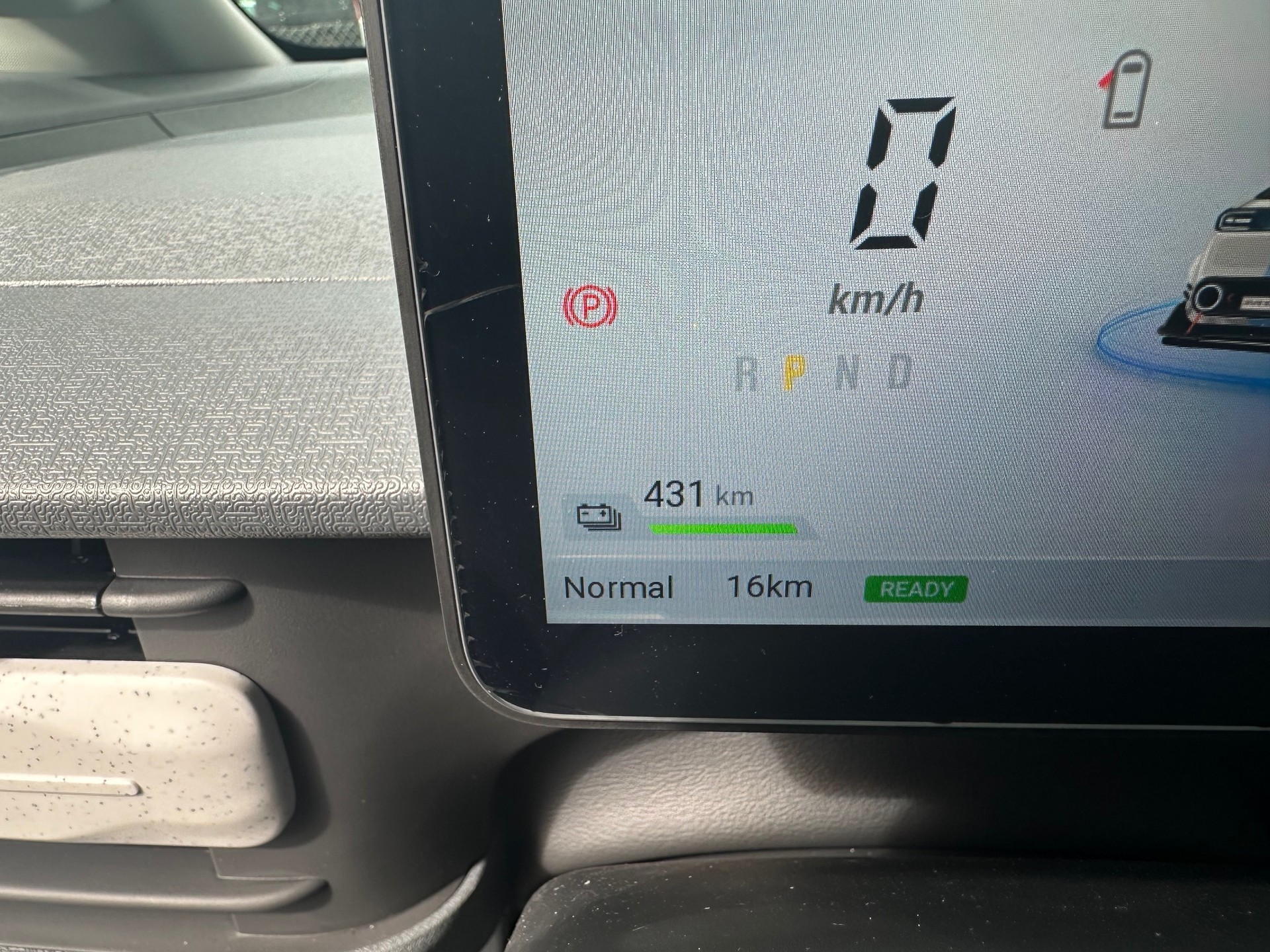 MAXUS eDeliver 5 L1 64kWh-image-10