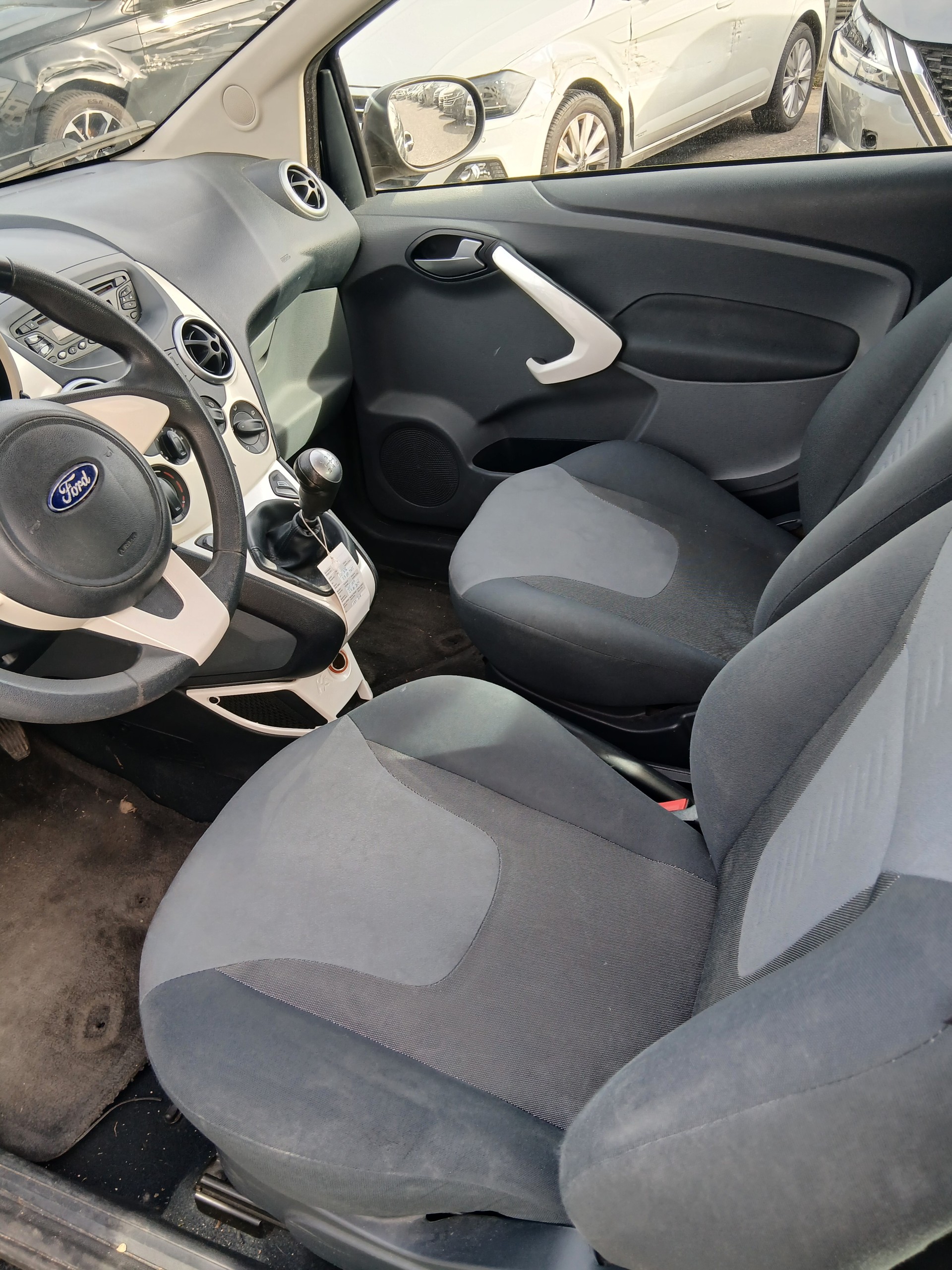 FORD KA 1.25 Ambiente-image-9