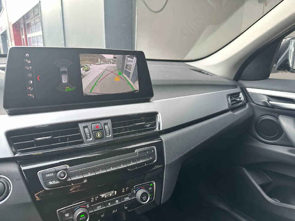 BMW X1 20i xDrive CH-image-11