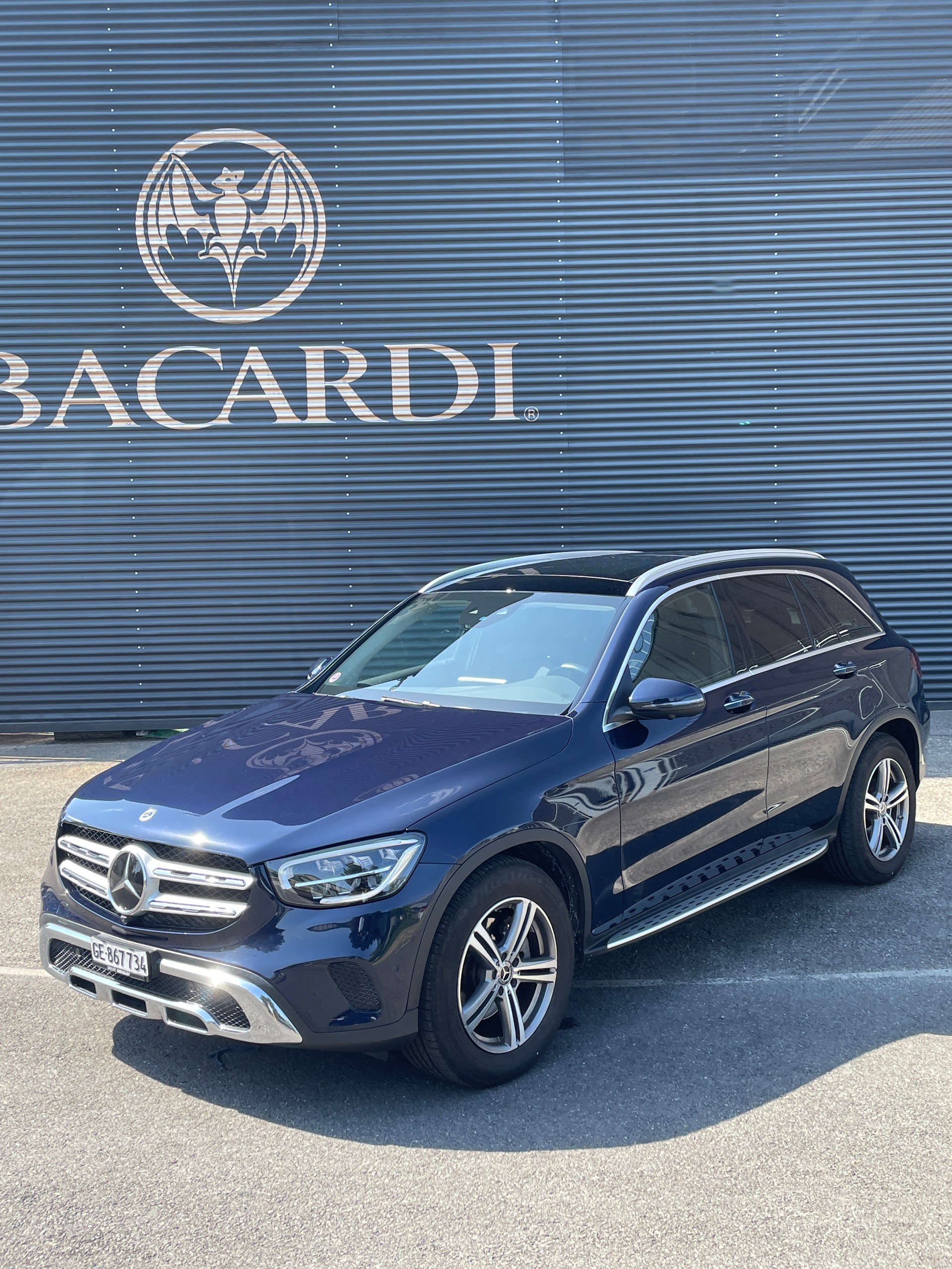 MERCEDES-BENZ GLC 200 4Matic 9G-Tronic-showroom-element-3