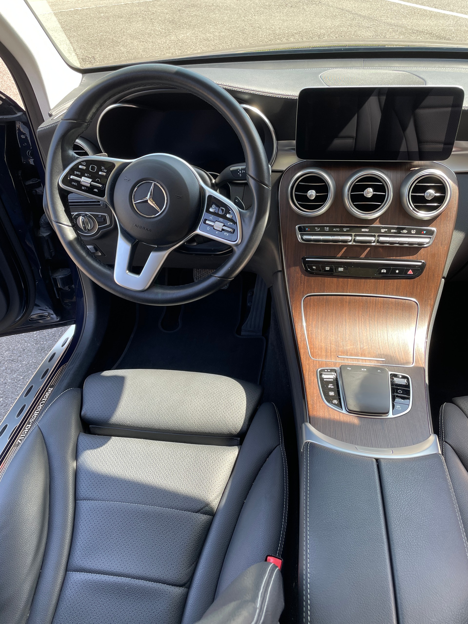 MERCEDES-BENZ GLC 200 4Matic 9G-Tronic-image-23