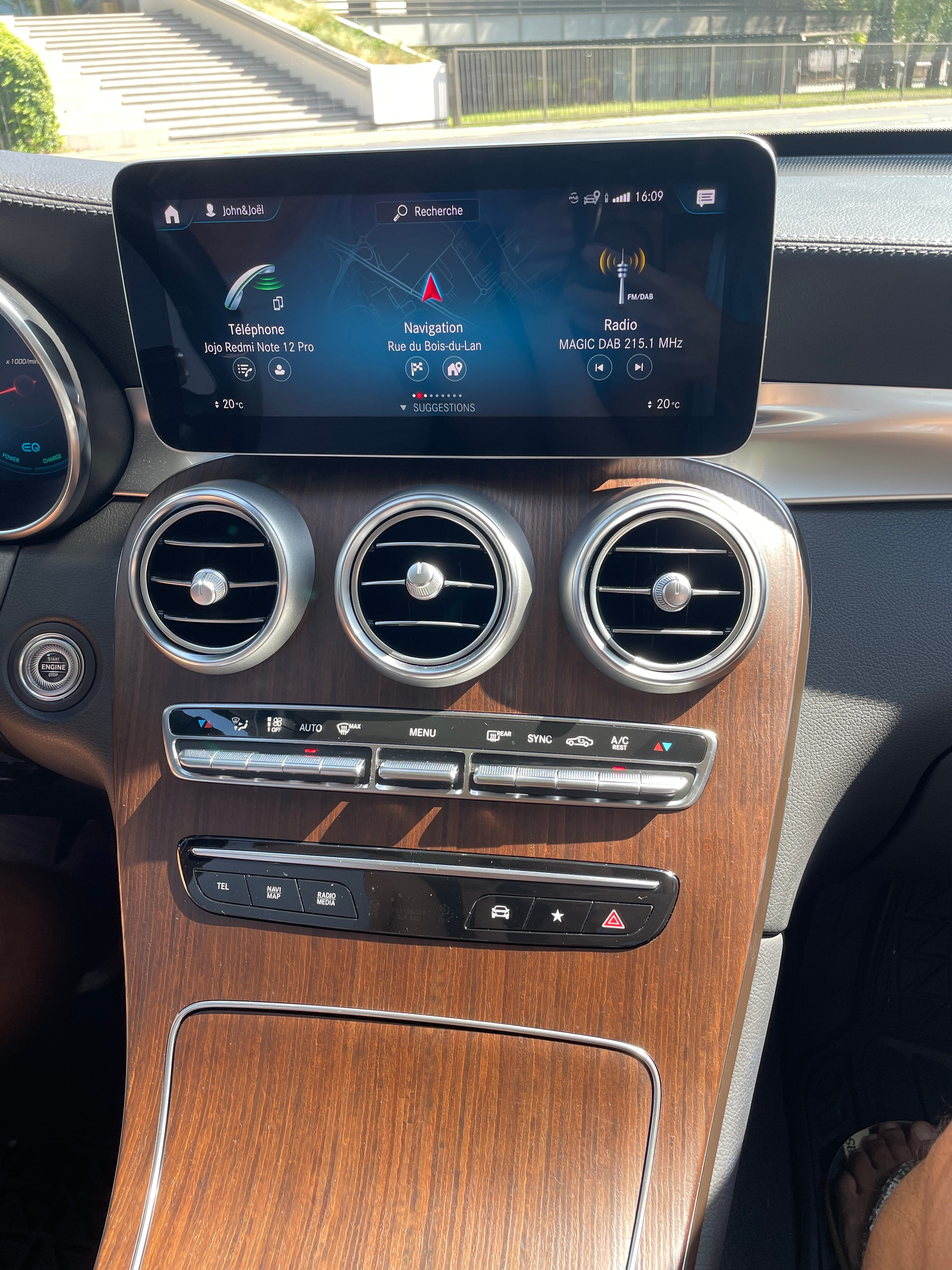 MERCEDES-BENZ GLC 200 4Matic 9G-Tronic-image-7