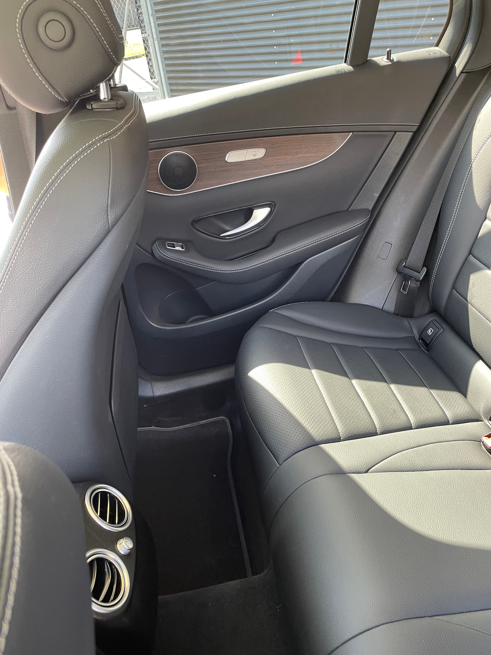 MERCEDES-BENZ GLC 200 4Matic 9G-Tronic-image-21