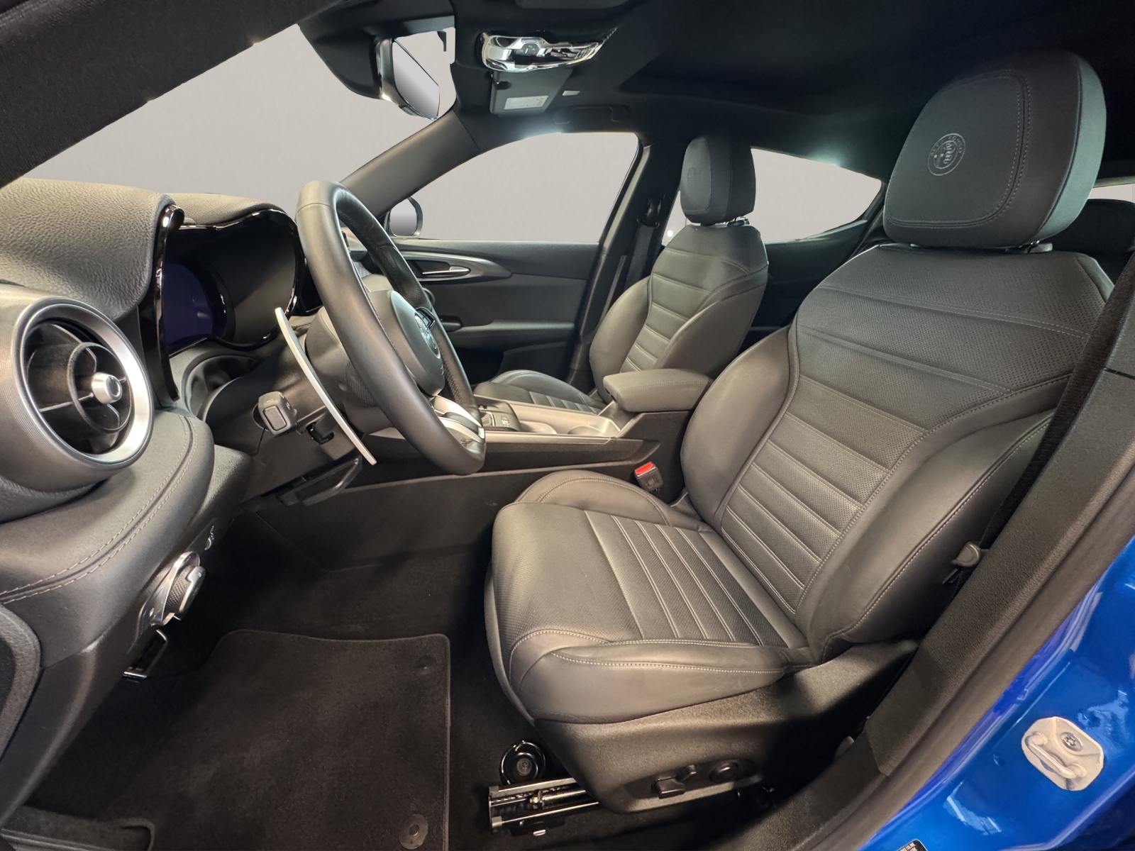 ALFA ROMEO Tonale 1.3 Plug-in Hybrid Veloce Q4-image-12