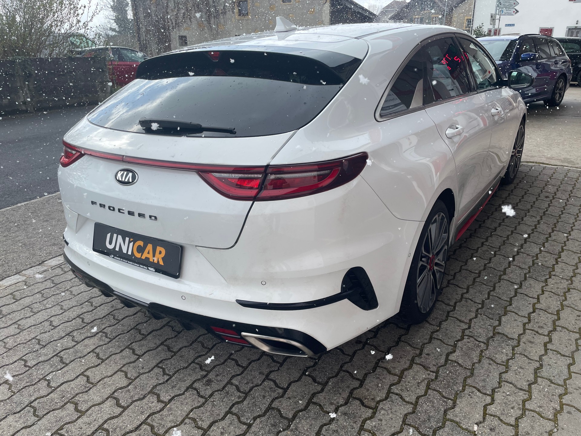 KIA ProCeed 1.6 T-GDi GT DCT-image-2