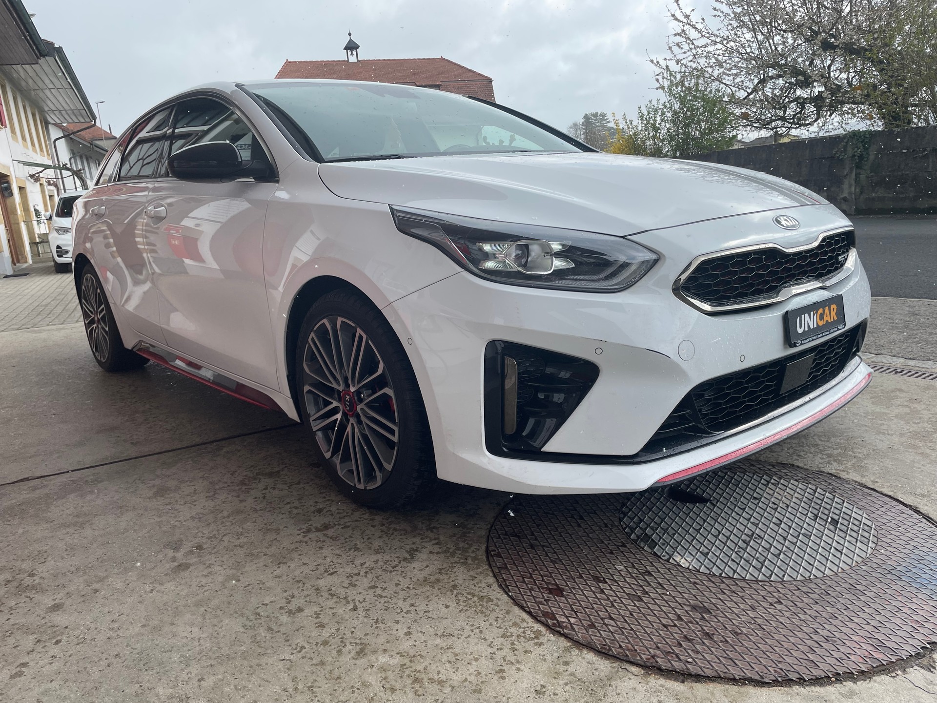 KIA ProCeed 1.6 T-GDi GT DCT-image-1