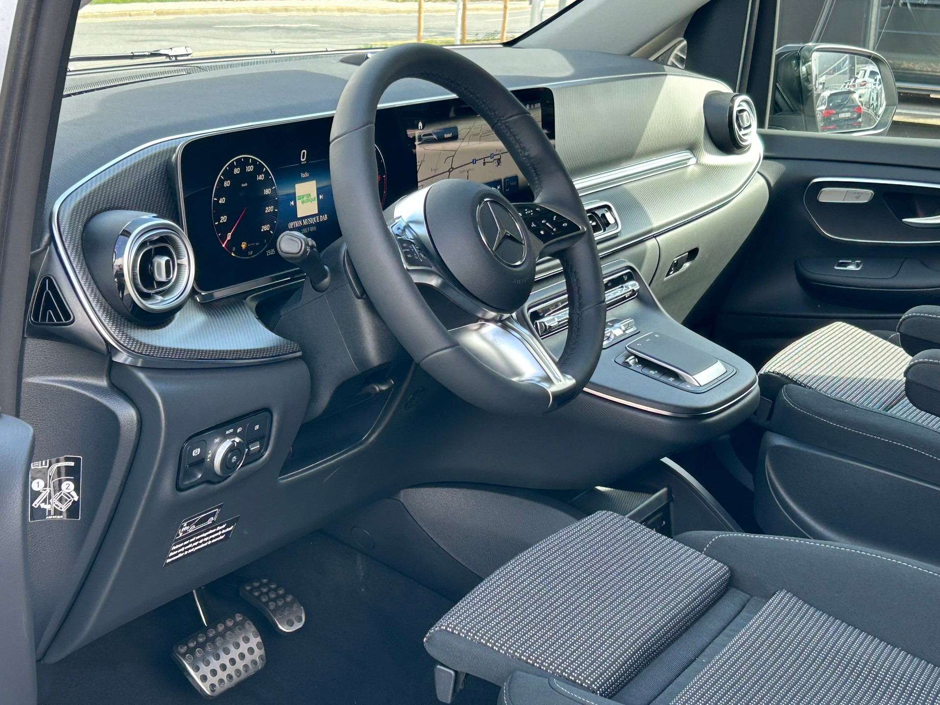 MERCEDES-BENZ Marco Polo HORIZON V300 d Lang 4MATIC-image-18