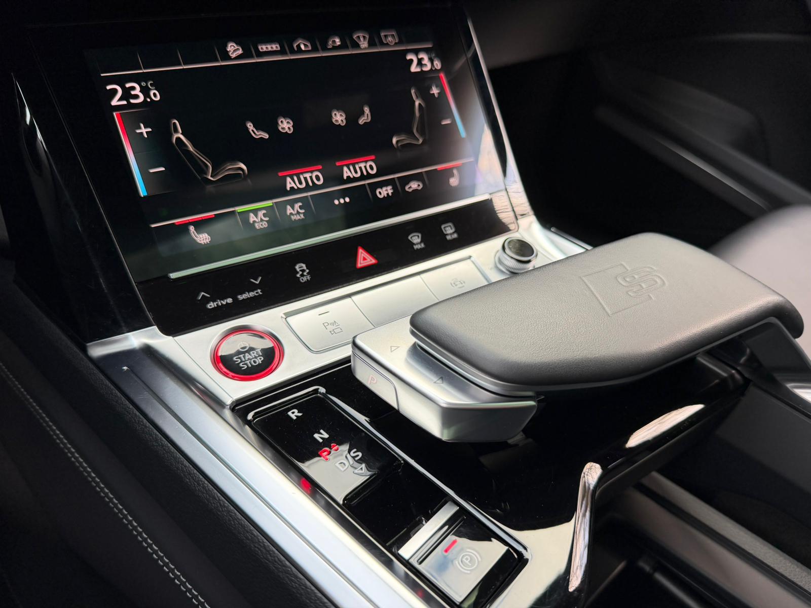 AUDI e-tron S Sportback quattro-image-26