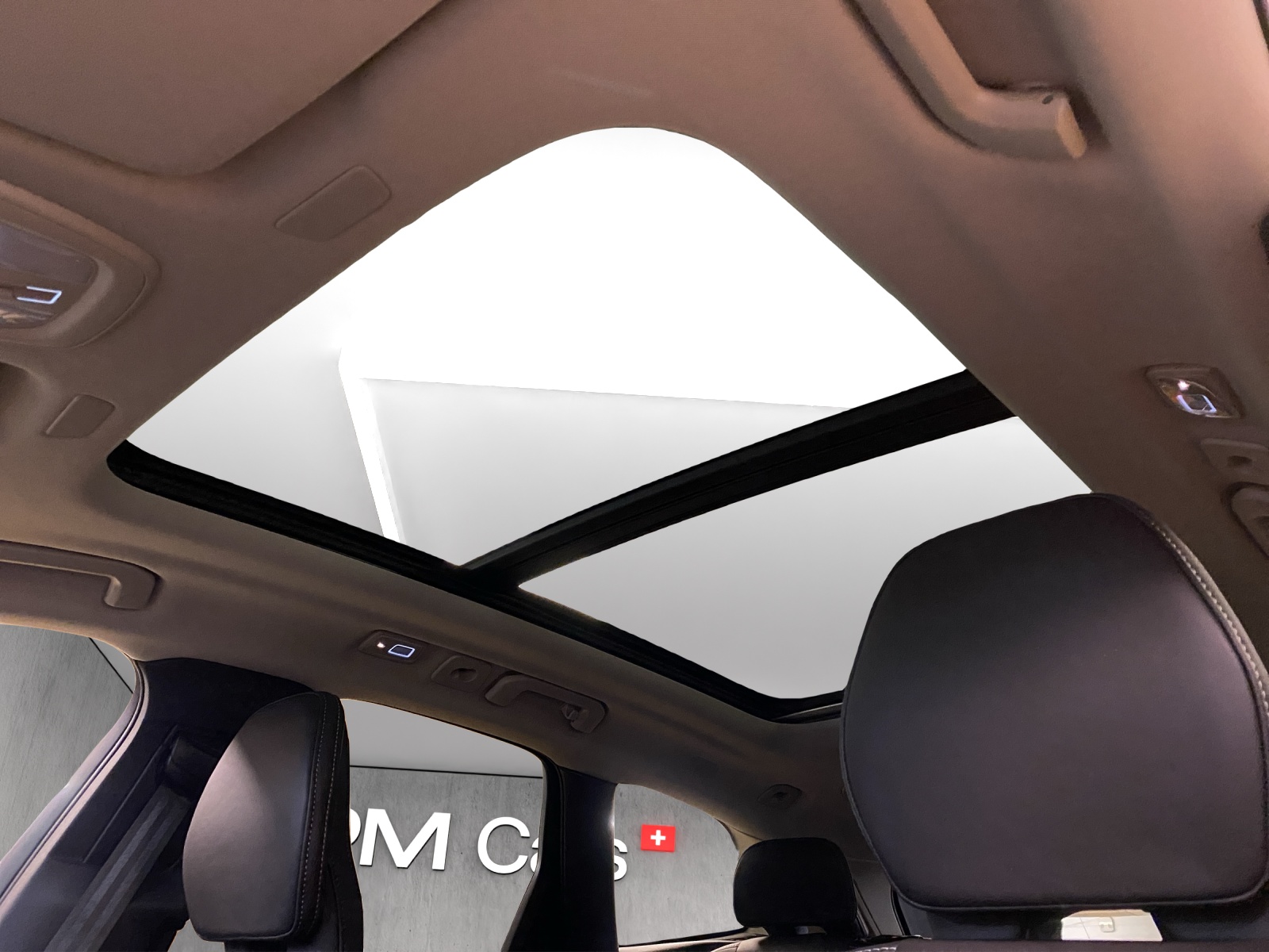 VOLVO XC60 T8 eAWD PluginHybrid Ultra Dark Geartronic-image-14