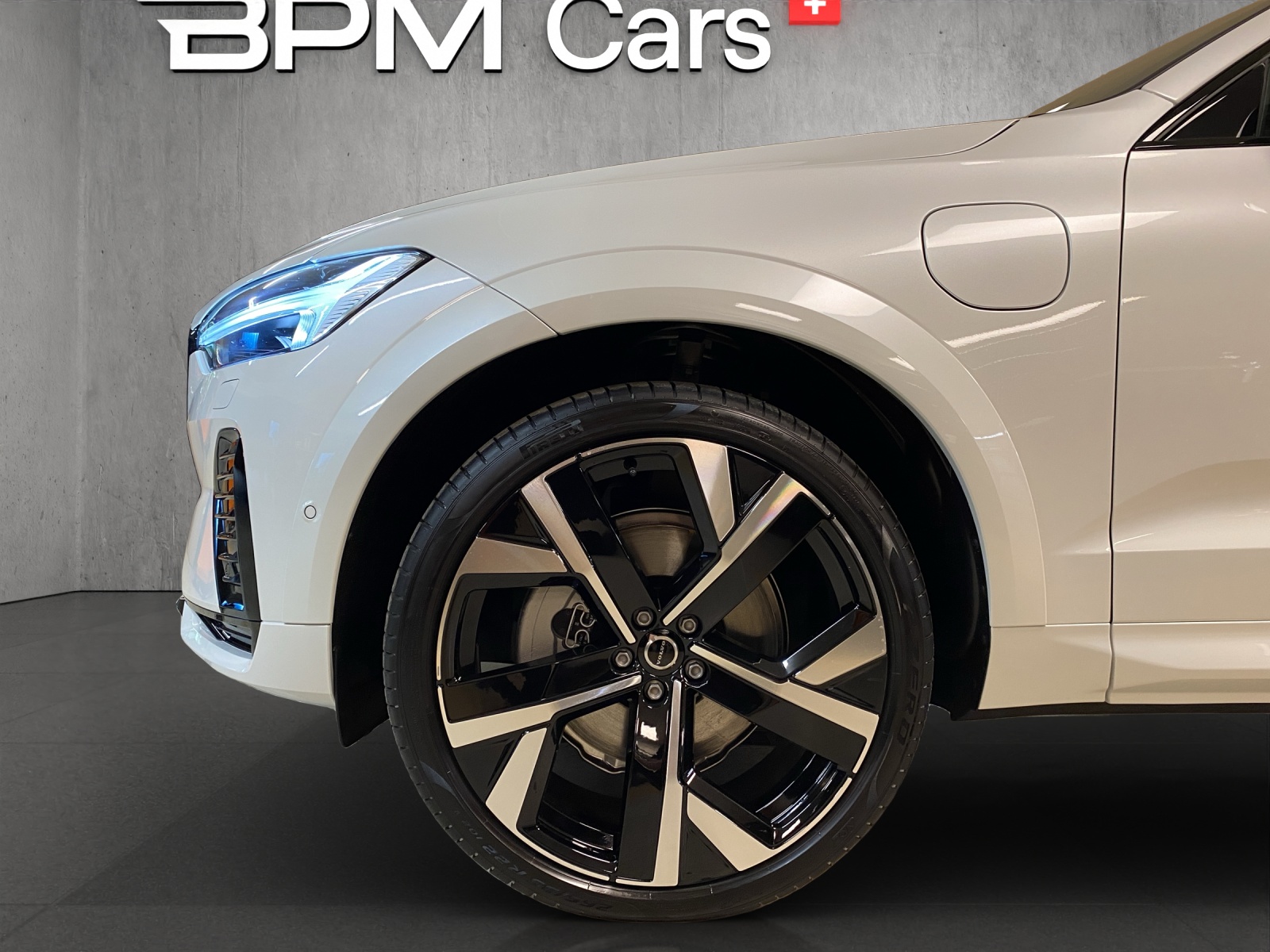 VOLVO XC60 T8 eAWD PluginHybrid Ultra Dark Geartronic-image-6