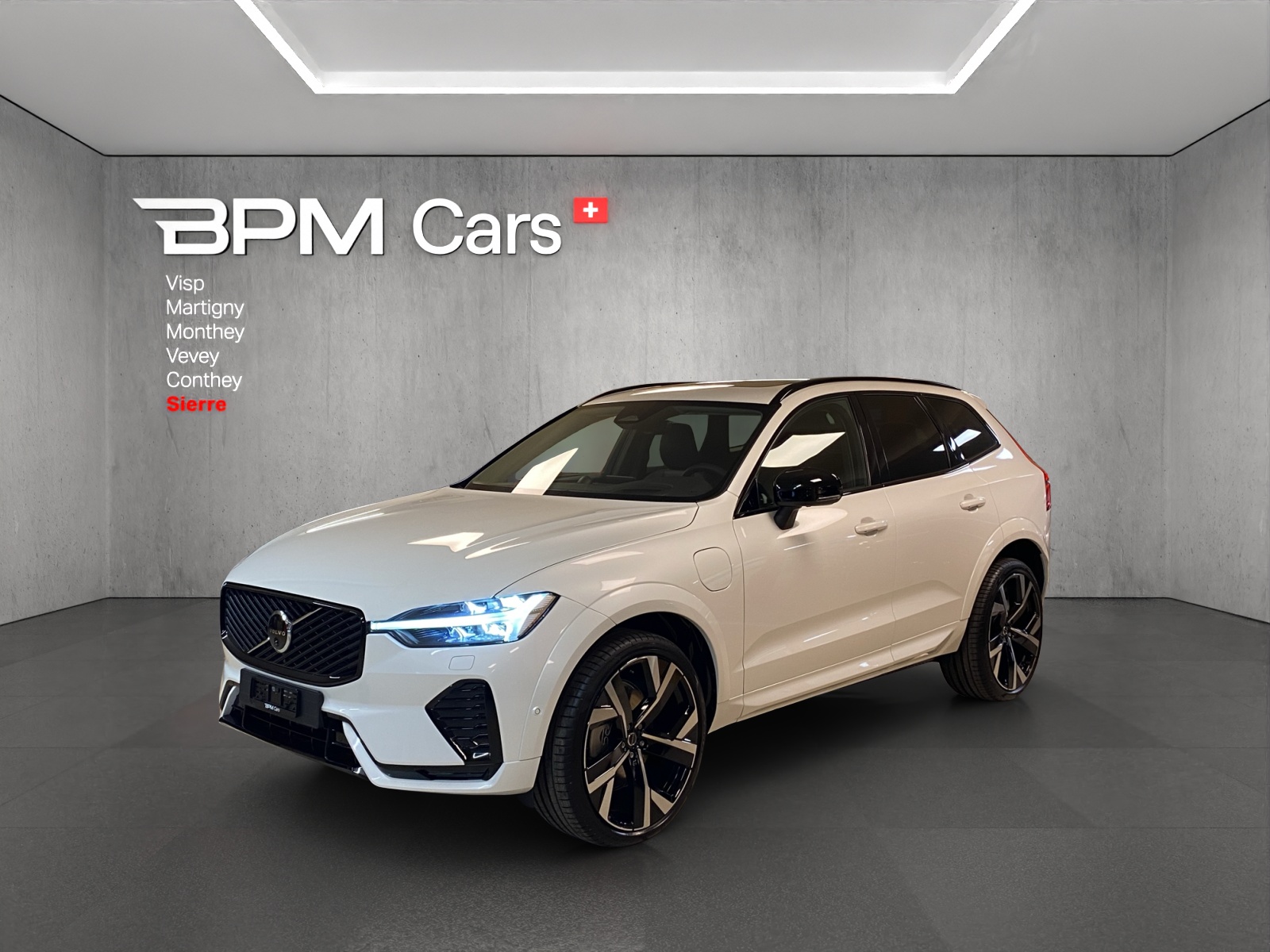 VOLVO XC60 T8 eAWD PluginHybrid Ultra Dark Geartronic