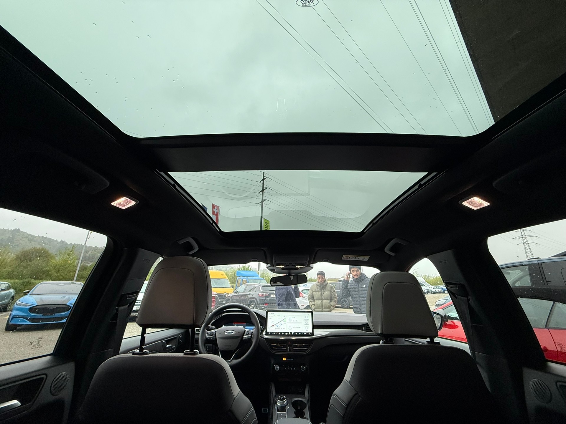 FORD Kuga 2.5 PHEV Sound Edition FWD-image-6