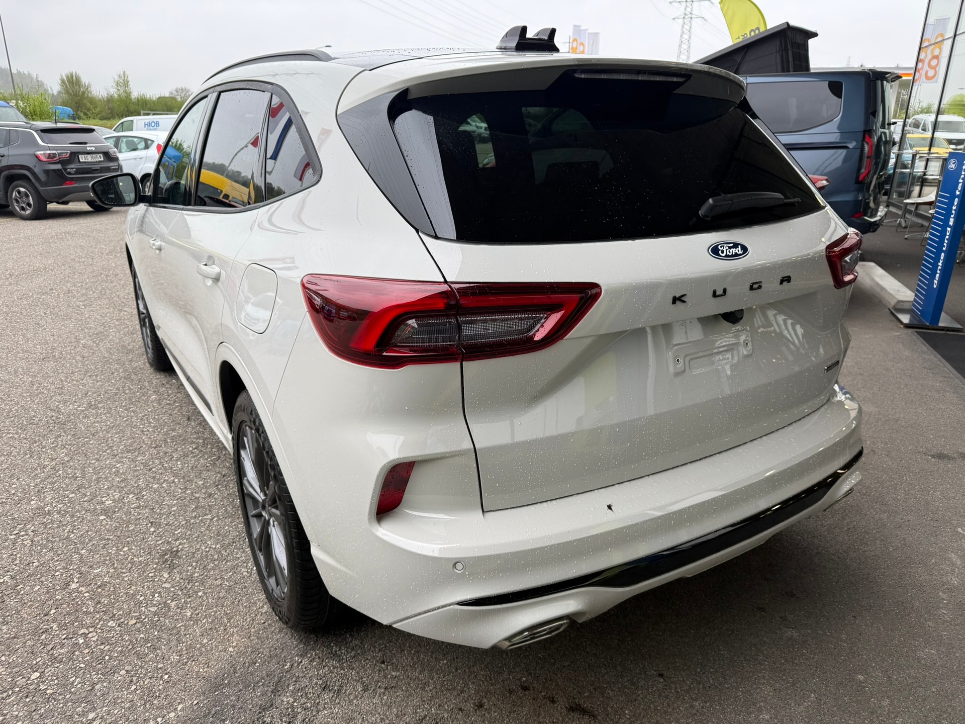 FORD Kuga 2.5 PHEV Sound Edition FWD-image-4