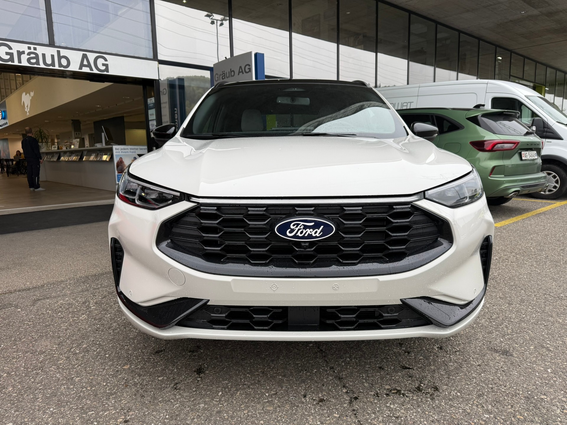 FORD Kuga 2.5 PHEV Sound Edition FWD-image-1