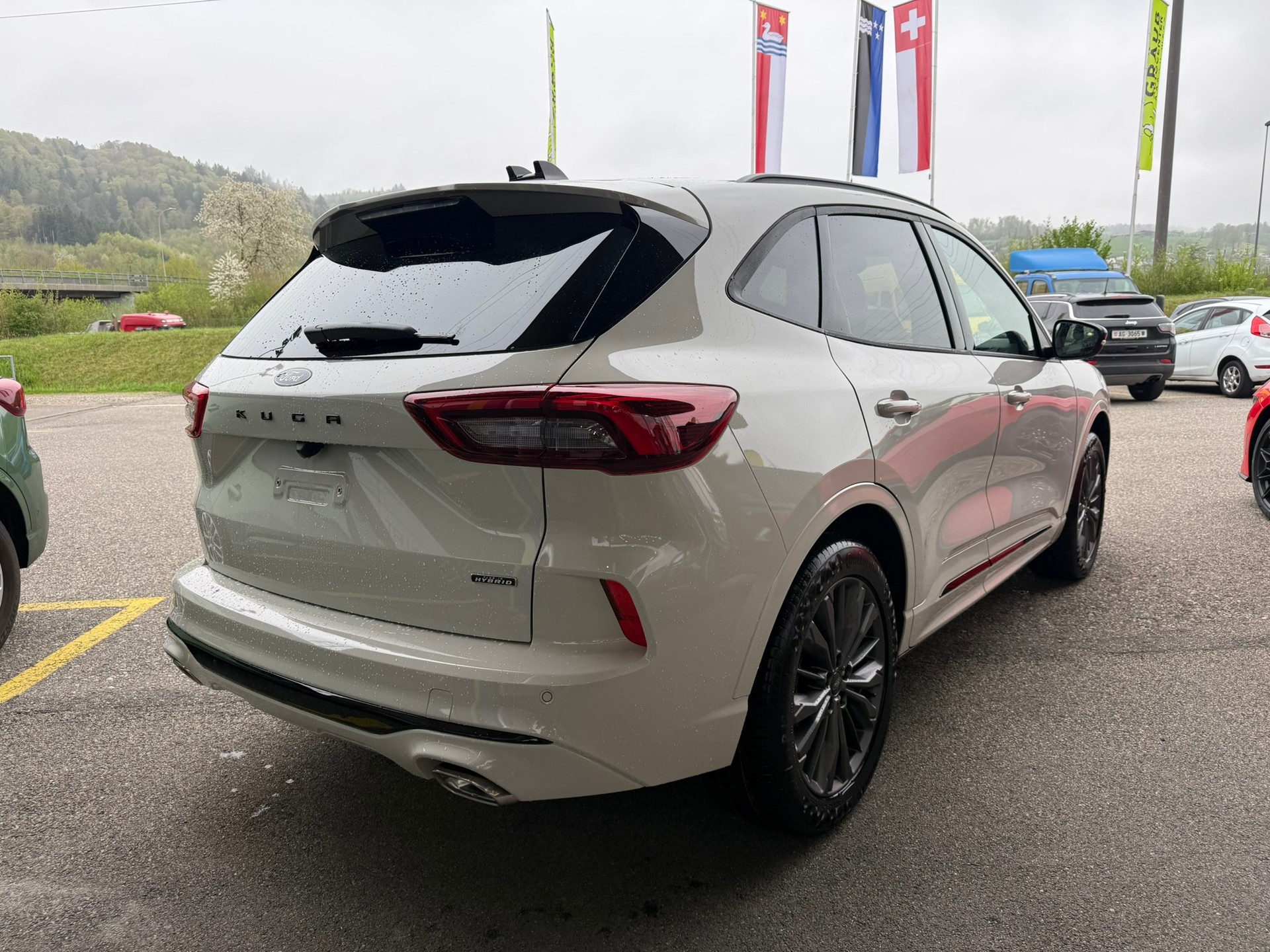 FORD Kuga 2.5 PHEV Sound Edition FWD-image-5